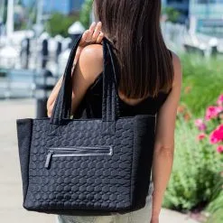 Amelia Tote - Black -goneforarun Sales 2023 FLYTE 04 BLACK LIFESTYLE 2
