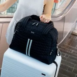 Adélie Bag - Black 29 Adélie Bag - Black -goneforarun Sales 2023 FLYTE 06 BLACK LIFESTYLE 3