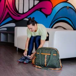 Adélie Bag - Camo Green -goneforarun Sales 2023 FLYTE 06 CAMO GYM LIFESTYLE2