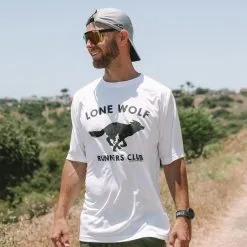 Running Short Sleeve T-Shirt - Run Club Lone Wolf -goneforarun Sales 2023 tr 21397 WHITE LIFESTLYE