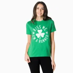 Running Short Sleeve T-Shirt - Kiss Me I Am A Runner Shamrock -goneforarun Sales 2023 tr 38140 GREEN FEMALEGFAR