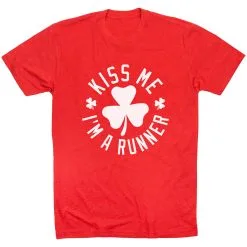 Running Short Sleeve T-Shirt - Kiss Me I Am A Runner Shamrock -goneforarun Sales 2023 tr 38140 RED FLAT