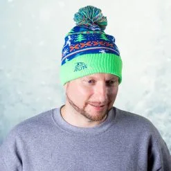 Running Knit Hat - Christmas Sweater (Neon) -goneforarun Sales 2023 tr 41073 MALEMODEL
