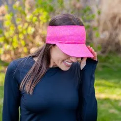 Running Comfort Performance Visor - Summer Vibes 10 Running Comfort Performance Visor - Summer Vibes -goneforarun Sales 2023 tr 43283 LIFESTYLE FEMALE 1
