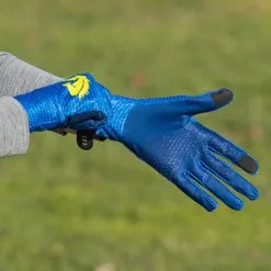 Performance Gloves - Run Boston -goneforarun Sales 2023 tr 44428 P LIFESTYLE 2