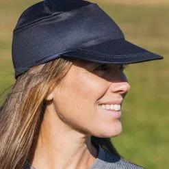 Running Comfort Performance Hat - Midnight -goneforarun Sales 2023 tr 44618 LIFESTYLE SIDE 1