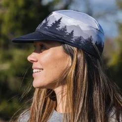 Running Comfort Performance Hat - Big Foot -goneforarun Sales 2023 tr 44620 LIFESTYLE SIDE