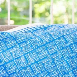 Running Premium Blanket - Run With Inspiration -goneforarun Sales 2023 tr 44932 LIFESTYLE 3